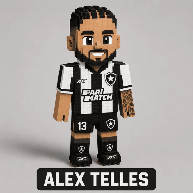 Boneco de papercraft de Alex Telles em estilo voxel